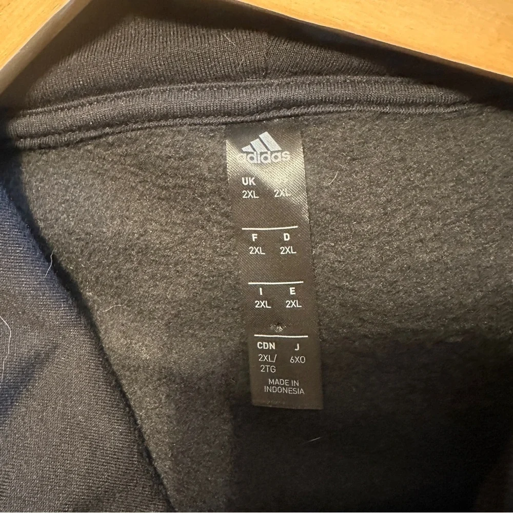 Adidas basketball pigeon THE BRAND WITH THE THREE STRIPES N.Y.C. Men hoodie XXL